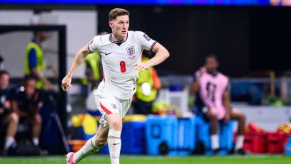 Bild: Tom Weller/dpa
Englands Nationalspieler Elliot Anderson wechselt zu Manchester City. (Archivbild)