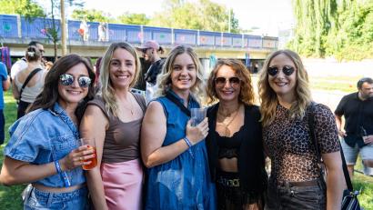Bild: knz
Eine tolle Stimmung herrschte auf dem ersten Amberger Brückenfestival.
