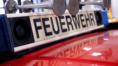 Bild: Sven Hoppe/dpa
Wer bei der freiwilligen Feuerwehr mitmacht, soll das nach dem Willen der Freien Wähler einmal im Jahr bei der Arbeit zeigen dürfen. (Symbolbild)