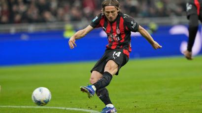Bild: Luca Bruno/AP/dpa
Bleibt in Mailand: Fußball-Star Luka Modric.