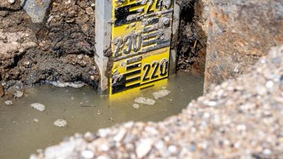 Bild: Armin Weigel/dpa
Flüsse und Bäche im Landkreis Aschaffenburg führen derzeit nur sehr wenig Wasser. (Symbolbild)