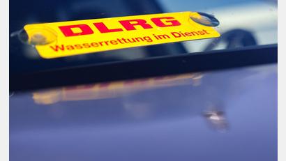 Bild: Christoph Reichwein/dpa
Im Kampf gegen das Ertrinken fordert die DLRG mehr Aufklärung der Bevölkerung. (Symbolbild)