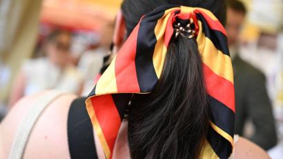 Bild: Uli Deck/dpa
Wie sehen Menschen in Ost und West die Lage? (Archivbild)