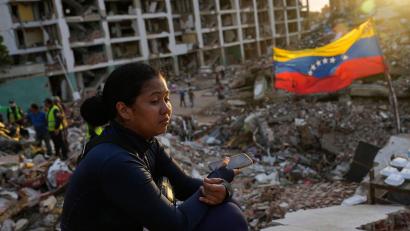Bild: Ariana Cubillos/AP/dpa
Die Zahl der Todesopfer nach den Erdbeben in Venezuela steigt immer weiter. (Archivbild)