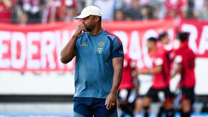 Bild: Uwe Anspach/dpa
Setzte auf eine junge Startelf: Bayern-Trainer Vincent Kompany