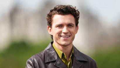 Bild: Scott A Garfitt/Invision/AP/dpa
Schauspieler Tom Holland wünscht sich neue Herausforderungen – und findet diese in seiner Rolle als Fred Astaire. (Archivbild)