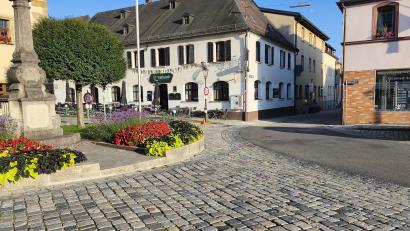 Bild: Jürgen Masching
In der Grafenwöhrer Altstadt rund um das Rathaus wird eine Geschwindigkeitsreduzierung eingeführt.