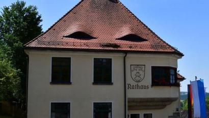Bild: Alexander Hörl
Im Rathaus Pullenreuth ging es um die Ereiterung des Glasfaserausbaus.