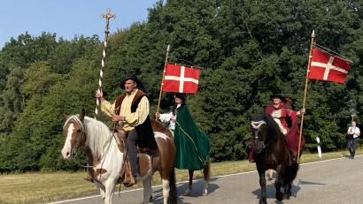 Bild: Josef Glas
Kreuzritter der Paulsdorfer, sie pilgerten vor wichtigen Entscheidungen zur Jodok-Kirche.