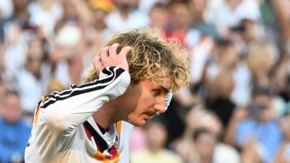 Bild: Federico Gambarini/dpa
Verschoss einen Elfmeter beim WM-Aus gegen Paraguay: Nick Woltemade (Archivbild)
