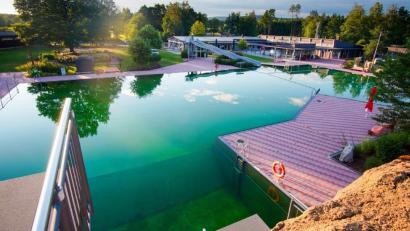 Archivbild: Naturerlebnisbad Immenreuth
Das Natuerlebnisbad in Immenreuth ist derzeit wegen eines technischen Defekts geschlossen.