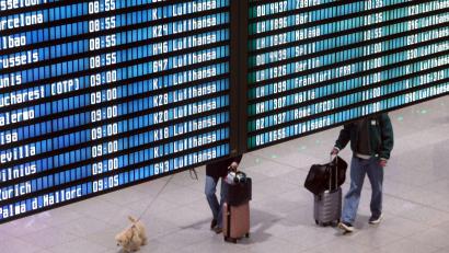 Bild: Karl-Josef Hildenbrand/dpa
Eine Frau wurde am Münchner Flughafen vom Weiterflug ausgeschlossen. (Symbolbild)