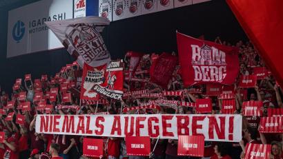 Bild: Daniel Löb/dpa
Fans der Bamberg Baskets. (Symbolbild)
