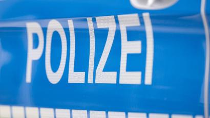 Bild: Boris Roessler/dpa
Gegen die Unbekannte wird wegen fahrlässiger Körperverletzung ermittelt. (Symbolbild)