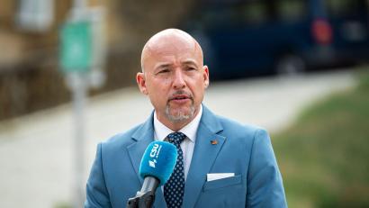 Bild: Daniel Vogl/dpa
CSU-Landesgruppenchef Alexander Hoffmann hofft auf ein gutes Ergebnis für Thorsten Frei bei dessen geplanter Wahl zum Unionsfraktionschef im Bundestag.