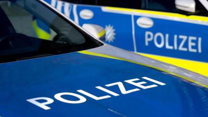 Symbolbild: Sven Hoppe/dpa
Ein 19-jähriger E-Scooter-Fahrer wurde in Tirschenreuth unter Drogeneinfluss gestoppt. Ein Drogentest verlief positiv, eine Blutentnahme wurde angeordnet.