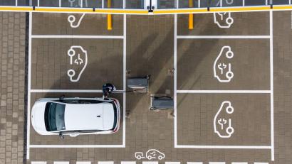 Bild: Sebastian Kahnert/dpa/dpa-tmn
Das Wachstum bei Elektroautos hat sich deutlich verlangsamt. (Archivbild)
