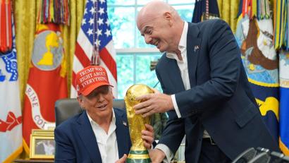 Bild: Jacquelyn Martin/AP/dpa
Infantino steht in der Kritik. (Archivbild)