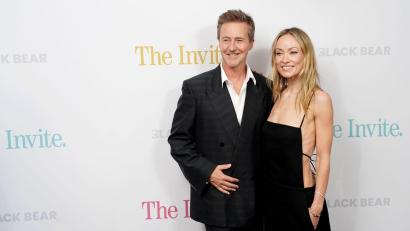 Bild: Ian West/PA Wire/dpa
Edward Norton und Olivia Wilde hoffen, das „The Invite“ viele unbequeme Gespräche anregt. (Archivbild)