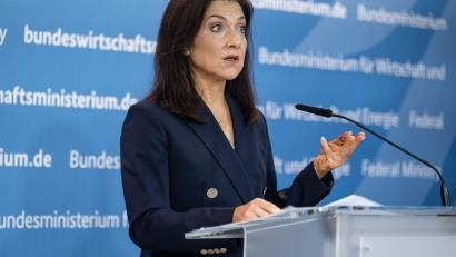 Bild: Fabian Sommer/dpa
Ministerin Reiche will einen Kurswechsel.