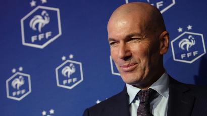 Bild: Aurelien Morissard/AP/dpa
Zinédine Zidane ist der Nachfolger von Didier Deschamps als französischer Nationalcoach.