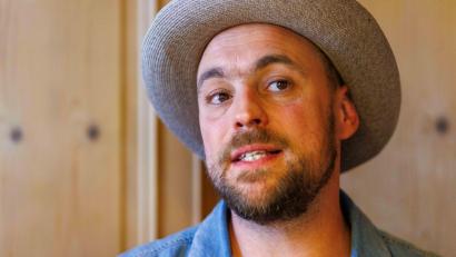 Bild: Philipp von Ditfurth/dpa
Sänger Max Mutzke glaubt an eine Renaissance von Jazzclubs. (Archivbild)