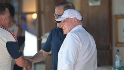 Bild: Peter Kneffel/dpa
Hoeneß spricht in Rottach-Egern.