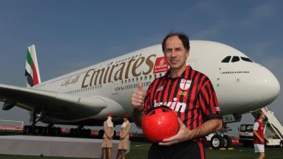 Bild: picture alliance / dpa
Kapitän zu den großen Milan-Zeiten: Franco Baresi. (Archivbild)