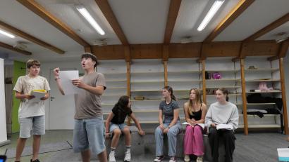 Bild: Florian Wein / OVIGO Theater
Eindrücke von den ersten Proben des OVIGO Theaters für das Jugendstück „Momo“. Die Premiere ist für den 5. Dezember in der Nordgauhalle in Nabburg geplant.