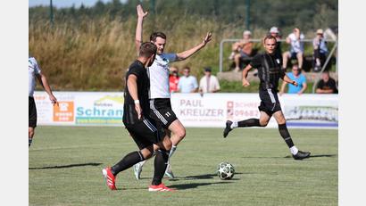 Archivbild: Dieter Jäschke
Die Duelle zwischen dem TSV Erbendorf und TSV Reuth zählen zu den Derby-Klassikern in der Kreisliga Nord.