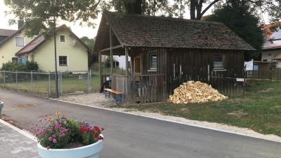 Bild: Werner Robl
Das 25 Jahre alte Dorfhäuschen in Triebendorf wird abgerissen. Einstimmig befürwortete der Marktrat einen Neubau.