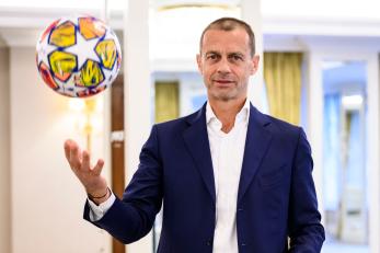 Bild: Tom Weller/dpa
Organisiert Europas Widerstand: UEFA-Boss Ceferin. (Archivbild)