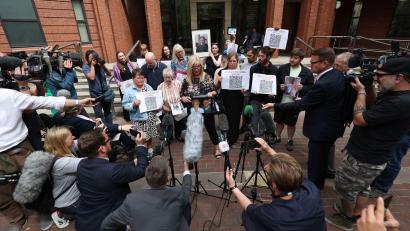 Bild: Scott Heppell/PA Wire/dpa
Ein Bestatter wurde in England zu 20 Jahren Haft verurteilt.