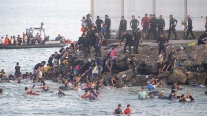 Bild: Marcos Moreno/EUROPA PRESS/dpa
Konservative Medien und Politiker in Spanien beklagen eine „Invasion“.