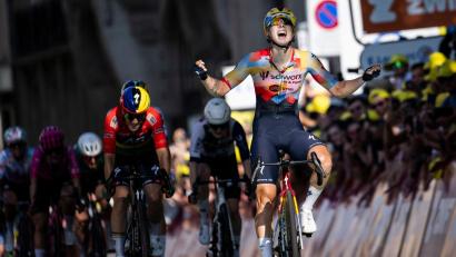 Bild: Jean-Christophe Bott/KEYSTONE/dpa
Lorena Wiebes gewann die erste Etappe der Tour de France Femmes.