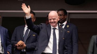 Bild: Ashley Landis/AP/dpa
Infantino muss weg: So ungefähr ist die Haltung des dänischen Fußballverbands zu dem angezählten FIFA-Boss. (Archivbild)