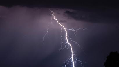 Symbolbild: Robert Michael/dpa
Gewitterwolken über der Oberpfalz.
