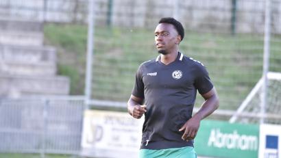 Bild: Hubert Ziegler
Jeanpaul Ajala-Alexis traf bereist drei Mal für die DJK Gebenbach - auch am Freitagabend beim Sieg in Neudrossenfeld.