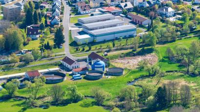 Archivbild: mür
Die Tirschenreuther Kläranlage muss dringend saniert werden. Der erste Bauabschnitt dafür läuft, die Arbeiten sollen circa zwei Jahre dauern.