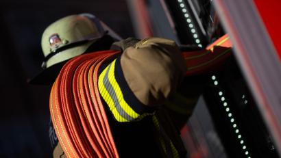 Bild: Marijan Murat/dpa
Die Feuerwehr schaffte es nicht, den Brand einzudämmen. (Symbolbild)
