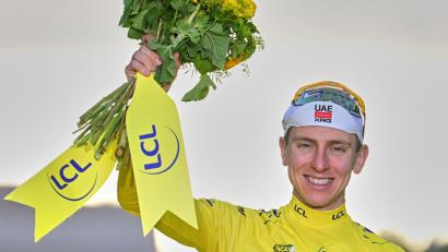 Bild: Bernard Papon/Pool L’Equipe/AP/dpa
Tour-de-France-Sieger Tadej Pogacar nimmt die Vuelta in Angriff. (Archivbild)