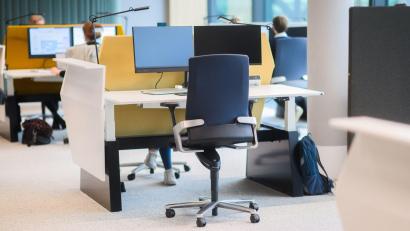Bild: Philip Dulian/dpa/dpa-tmn
Ruhe im Büro? Viele wollen mehr Rücksicht beim Arbeiten
