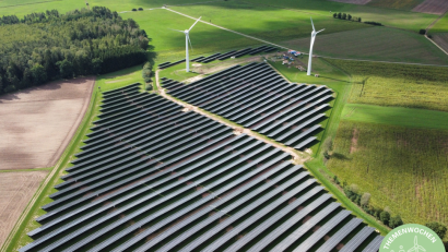 Bild: Gemeinde Speichersdorf
Der Bürgersolarpark Speichersdorf wurde mit dem Bayerischen Energiepreis 2026 ausgezeichnet.