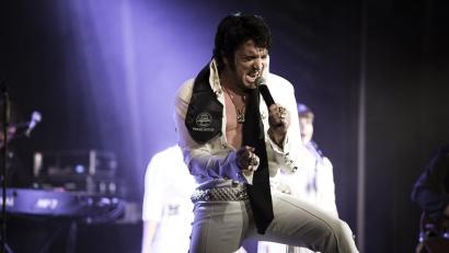 Bild: Dominic Pencz
Nils Strassburg als Elvis-Performer.