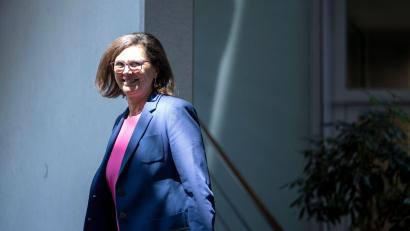 Bild: Peter Kneffel/dpa
Ist schon seit längerem für das höchste Staatsamt im Gespräch: Bayerns Landtagspräsidentin Ilse Aigner (CDU). (Archivbild)