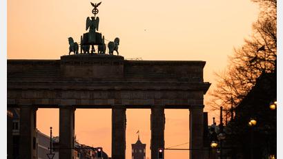 Bild: Christophe Gateau/dpa
Mit dem Fintech Moss hat erneut ein Start-up aus Berlin eine Milliardenbewertung erreicht.