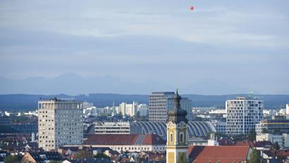 Bild: Tobias Hase/dpa
So hoch sollen die Gebäude werden. (Archivbild)