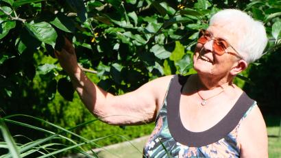 Bild: Fred Lehner
Der Hausgarten und die Blumenpflege erfahren Tag für Tag Betreuung und Pflege durch Sieglinde Sommer, die ihren 85. Geburtstag feierte.