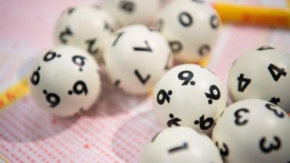 Bild: Tom Weller/dpa
Wieder hat niemand den Lotto-Jackpot geknackt. (Symbolbild)