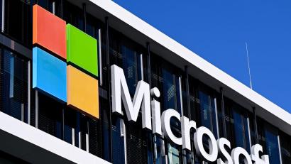 Bild: Sven Hoppe/dpa
In der Münchner Zentrale von Microsoft ist der Freistaat Bayern ein gerngesehener Kunde. Jahr für Jahr überweist die Staatsregierung viele Millionen für die Nutzung der Produkte in der Verwaltung. (Illustration)